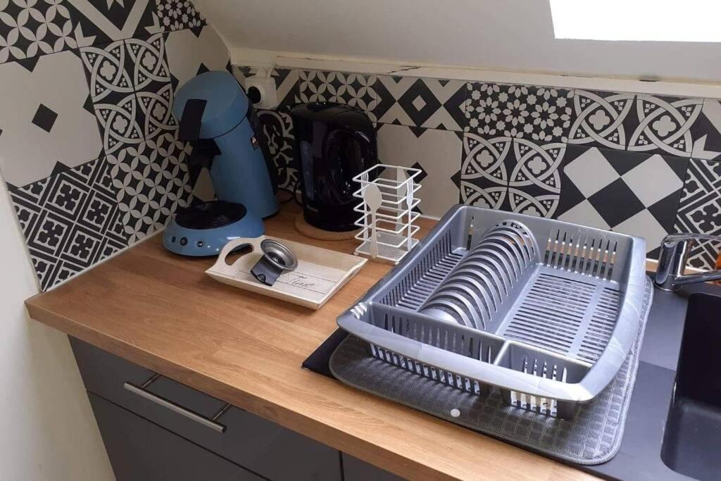 Au Petit Marcade Apartment Абвил Екстериор снимка
