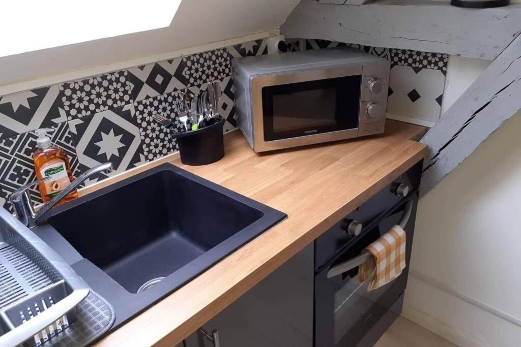 Au Petit Marcade Apartment Абвил Екстериор снимка